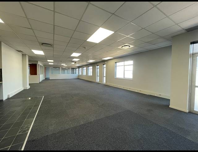 325M² OFFICE TO LET IN SANDTON CENTRAL
